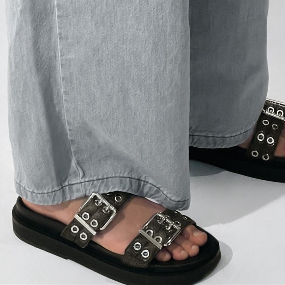 ZARA METAL APPLIQUE FLAT SANDALS NWT - Picture 6 of 7